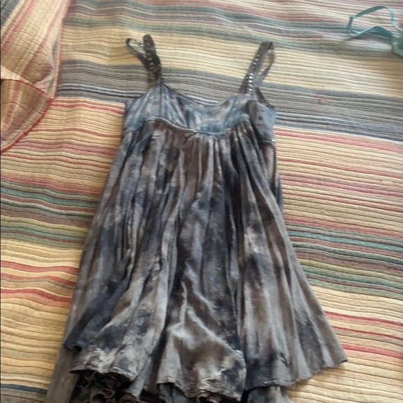 Dress - Picture 5 of 5